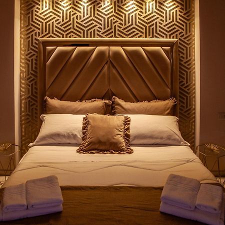 Airport Luxury Rooms Naples Exterior photo